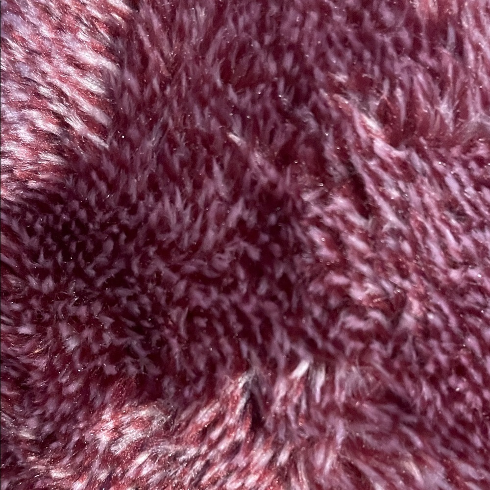 Berkshire Ecothread Plush Throw in Heathered Dusty Rose - Picture 6 of 6
